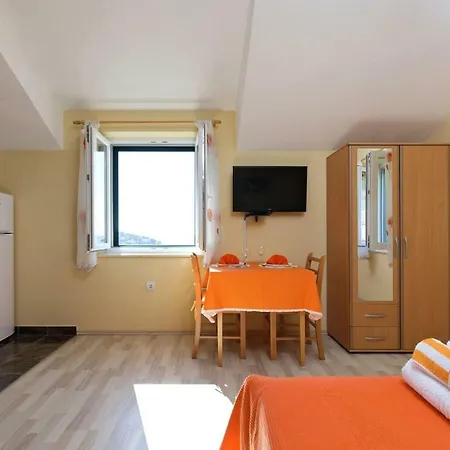 Orange Studio Eni Hvar Town Exterior photo
